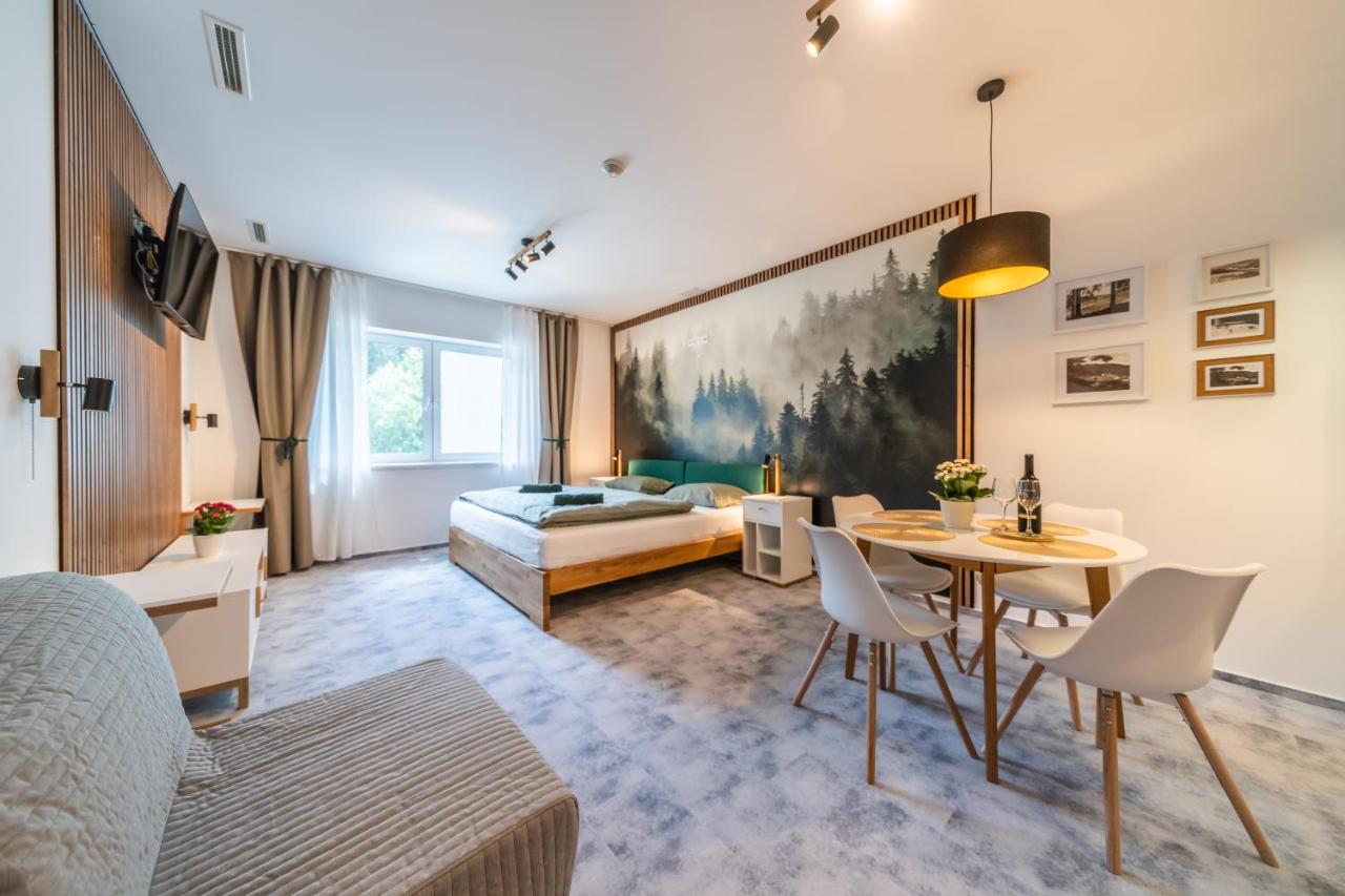 Family Room with Mountain View