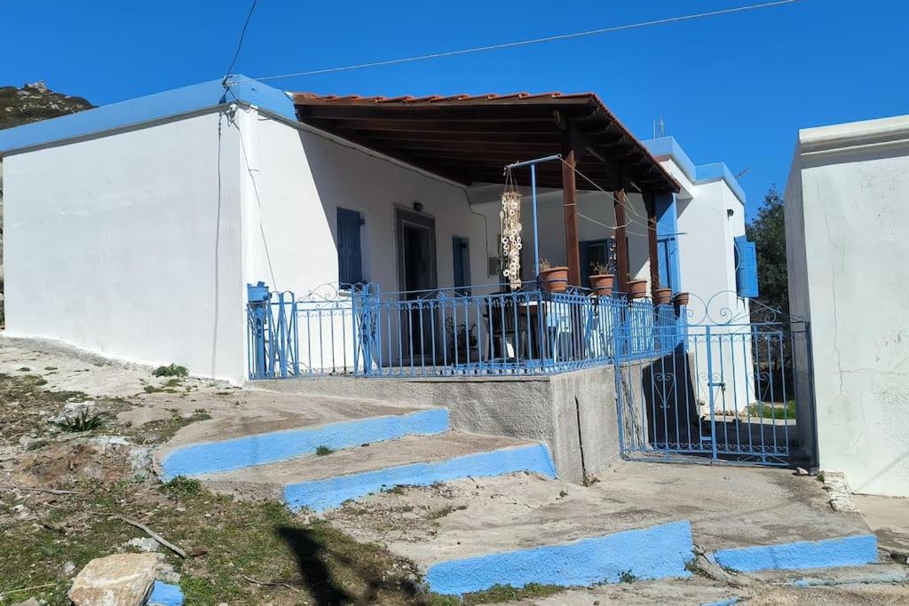 Kalotina's House - B&B Télendos
