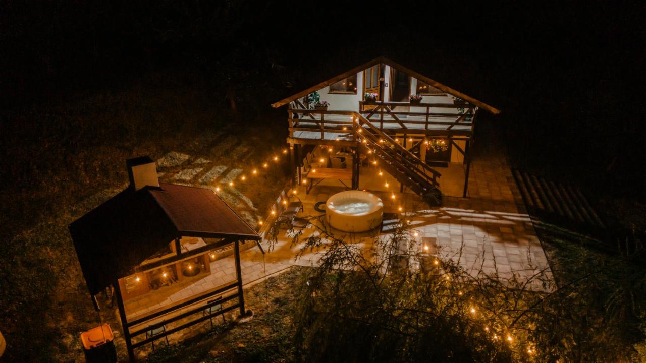 Cabana Petersdorf - B&B Petrești