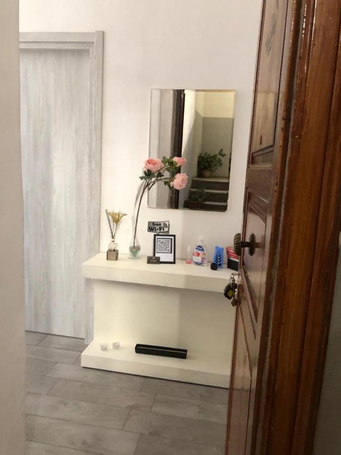 Appartamento con 2 Camere da Letto e Vista Mare
