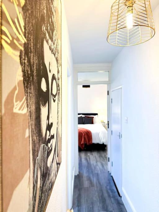 Stylish Westbrook Apartment - B&B