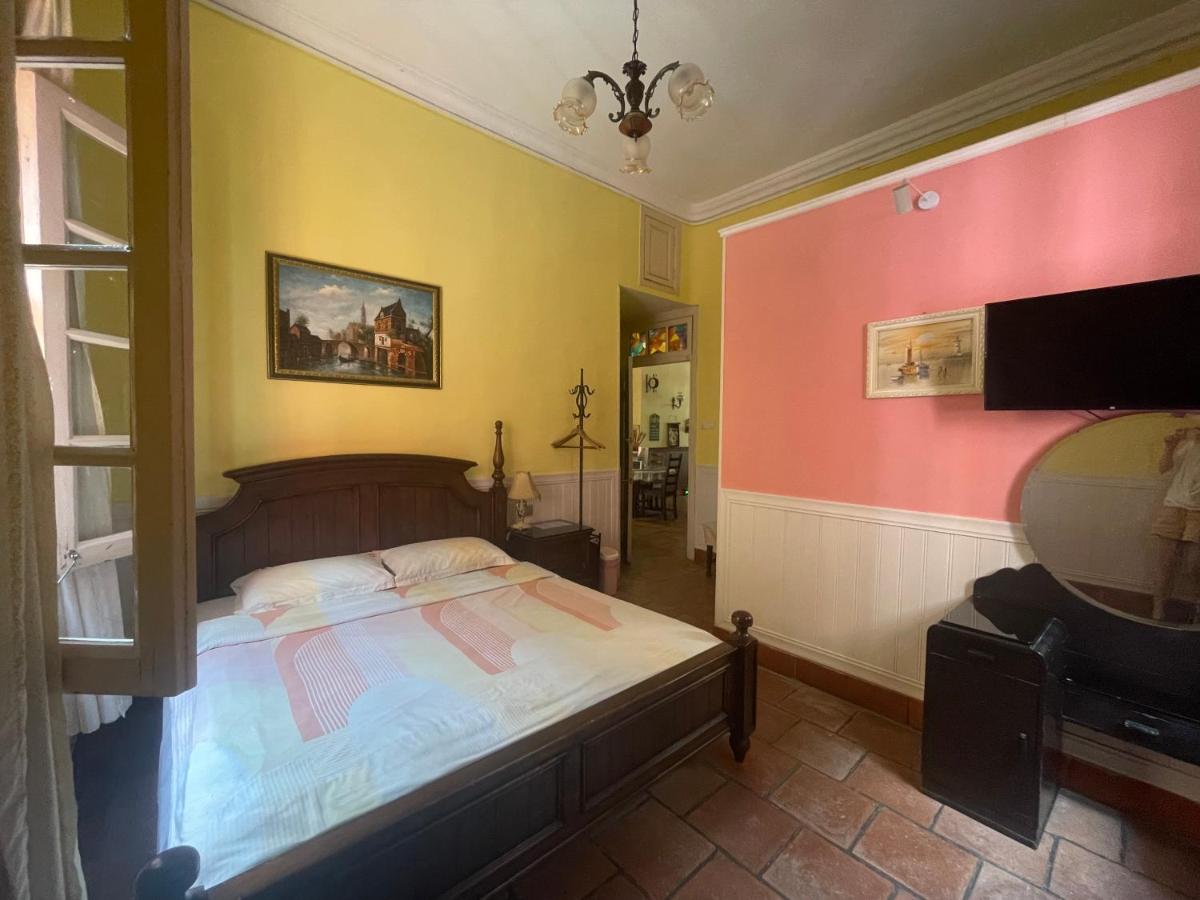 Chambre Lit Queen-Size 