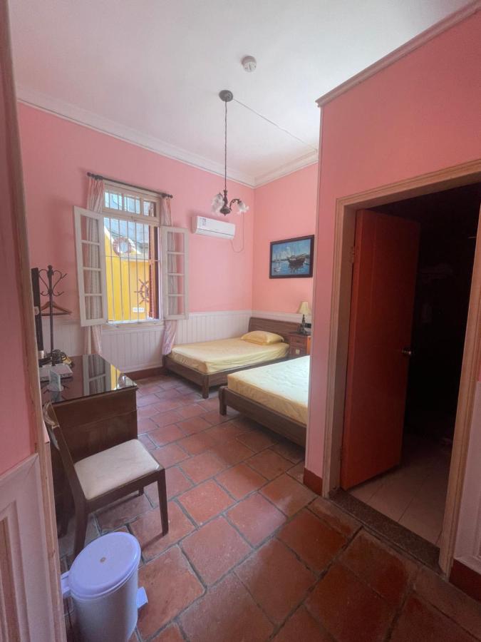Chambre Lits Jumeaux avec Salle de Bains