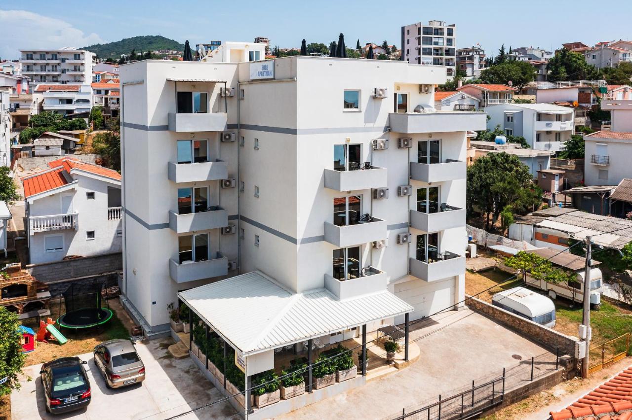 Apartmani BLUE MOON - Bed and Breakfast Dobra Voda