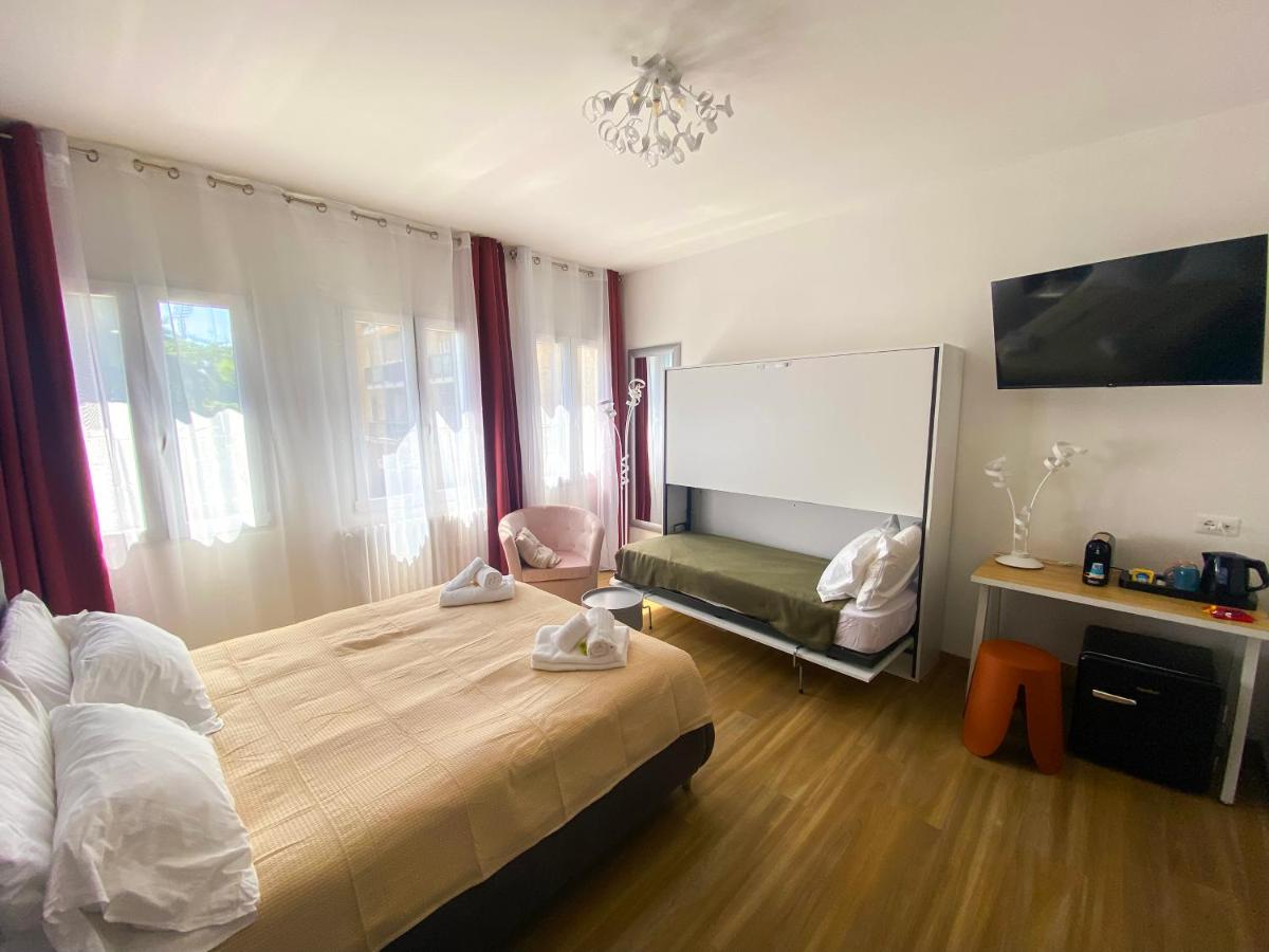 Deluxe Quadruple Room