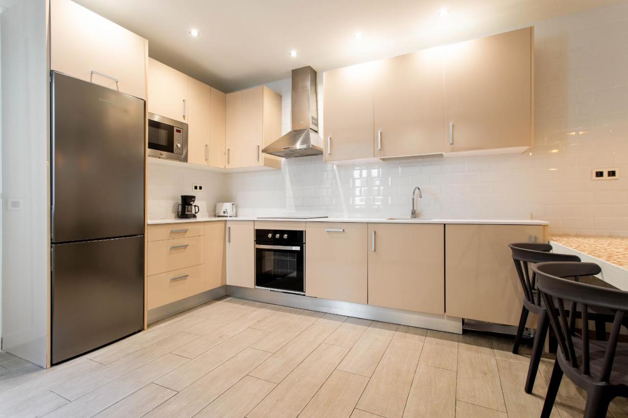 Four Bedroom Apartment VII