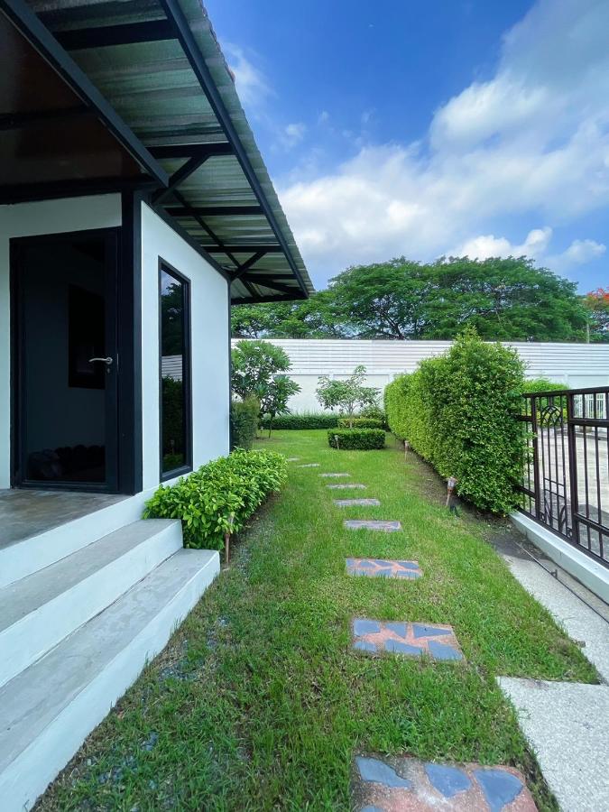 Anna Home@Lat Krabang - B&B