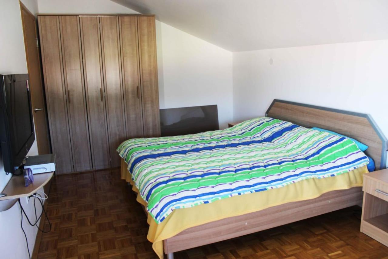 Appartement met 2 Slaapkamers, Balkon en Terras