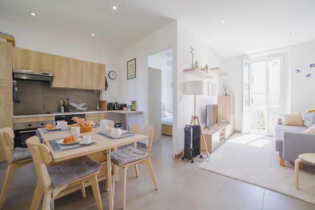 Appartement familial, lumineux, calme avec parking - B&B Cannes