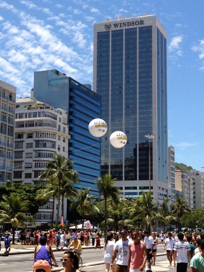 Apartamento completo na praia de COPACABANA, 3 SUITES , em andar alto com vista mar, ar ,wifi, tv canais a cabo, pauloangerami MVC18 - B&B Rio de Janeiro