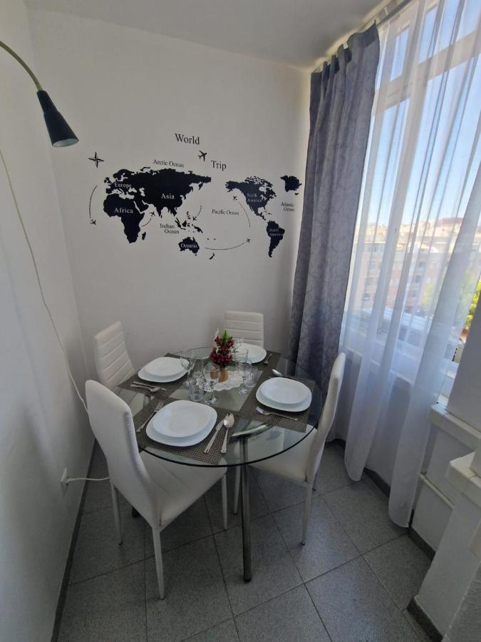 Apartment MONIVO near center and beach - B&B Torrevieja