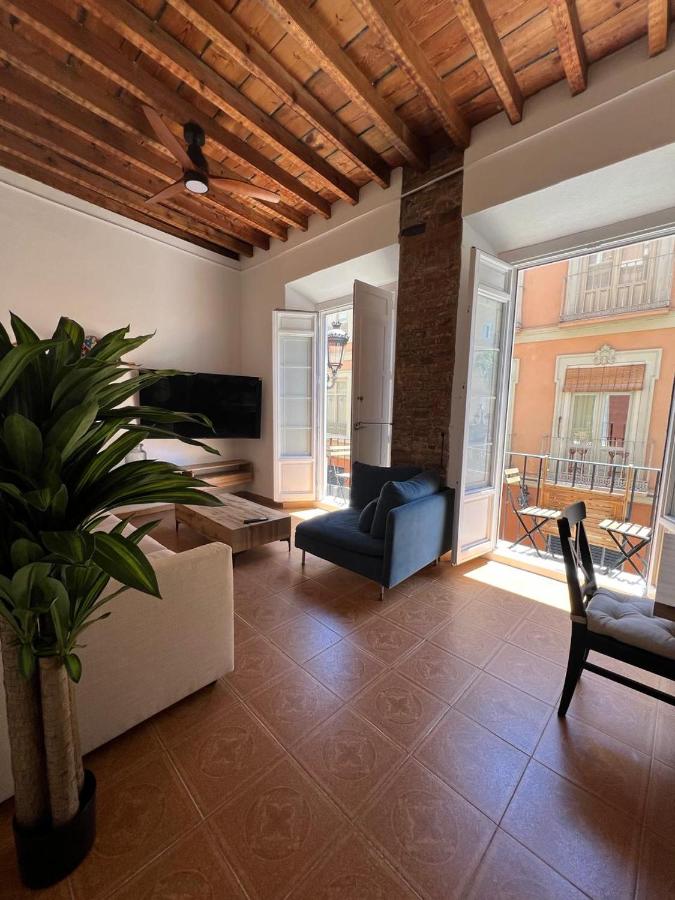 CASA NATY, Espacioso Renovado Apartamento en el Centro de Malaga - Ferienwohnung Málaga