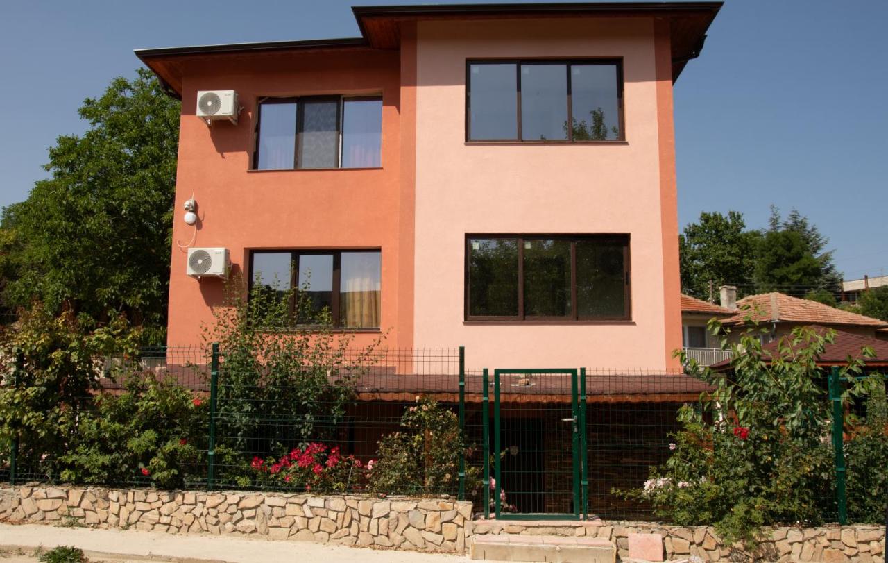 Private Rooms Kranevo - B&B