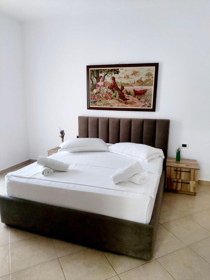 Two-Bedroom Family Room with Balcony (5 Adults)