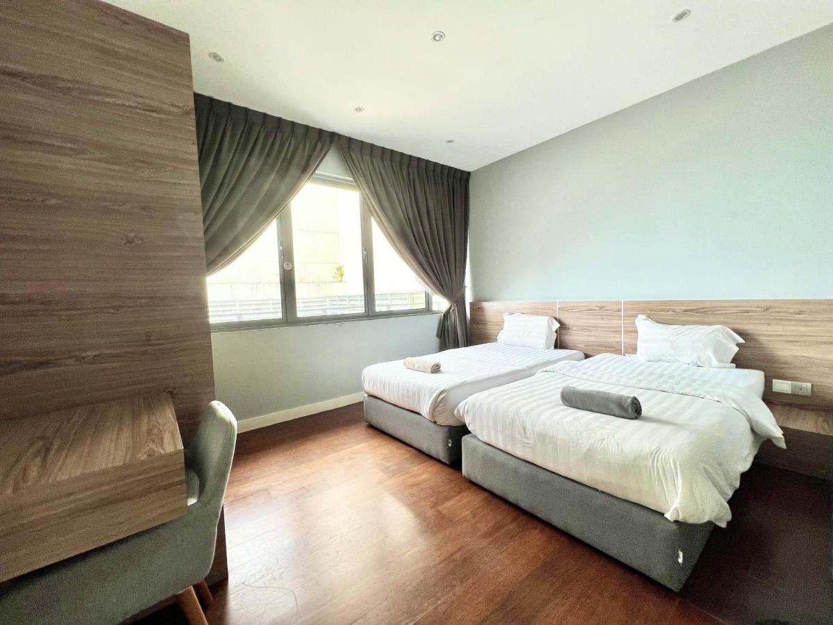 Three-Bedroom Apartment with Sea View