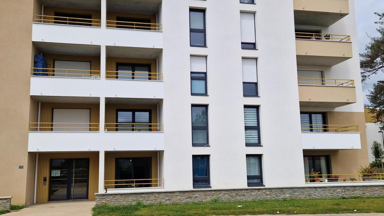 T2 avec Terrasse en ville, proche mer et campagne - Bed and Breakfast