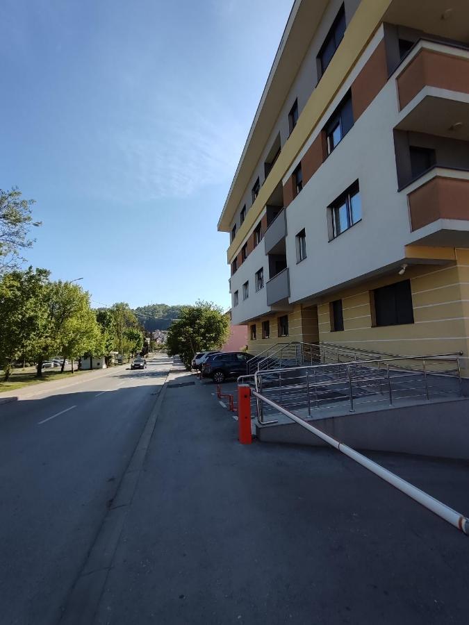 Apartman A&A - Chambres d'hôtes Tuzla