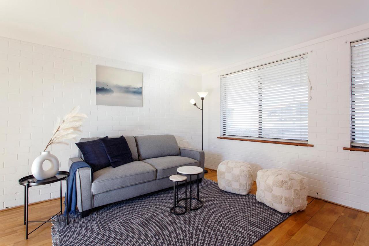 Little Haven Hillarys - Bed and Breakfast