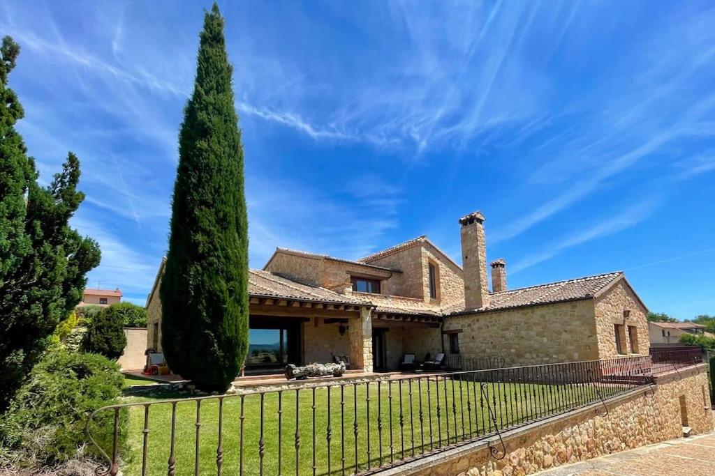 Quinta Mazagatos Segovia - Bed and Breakfast