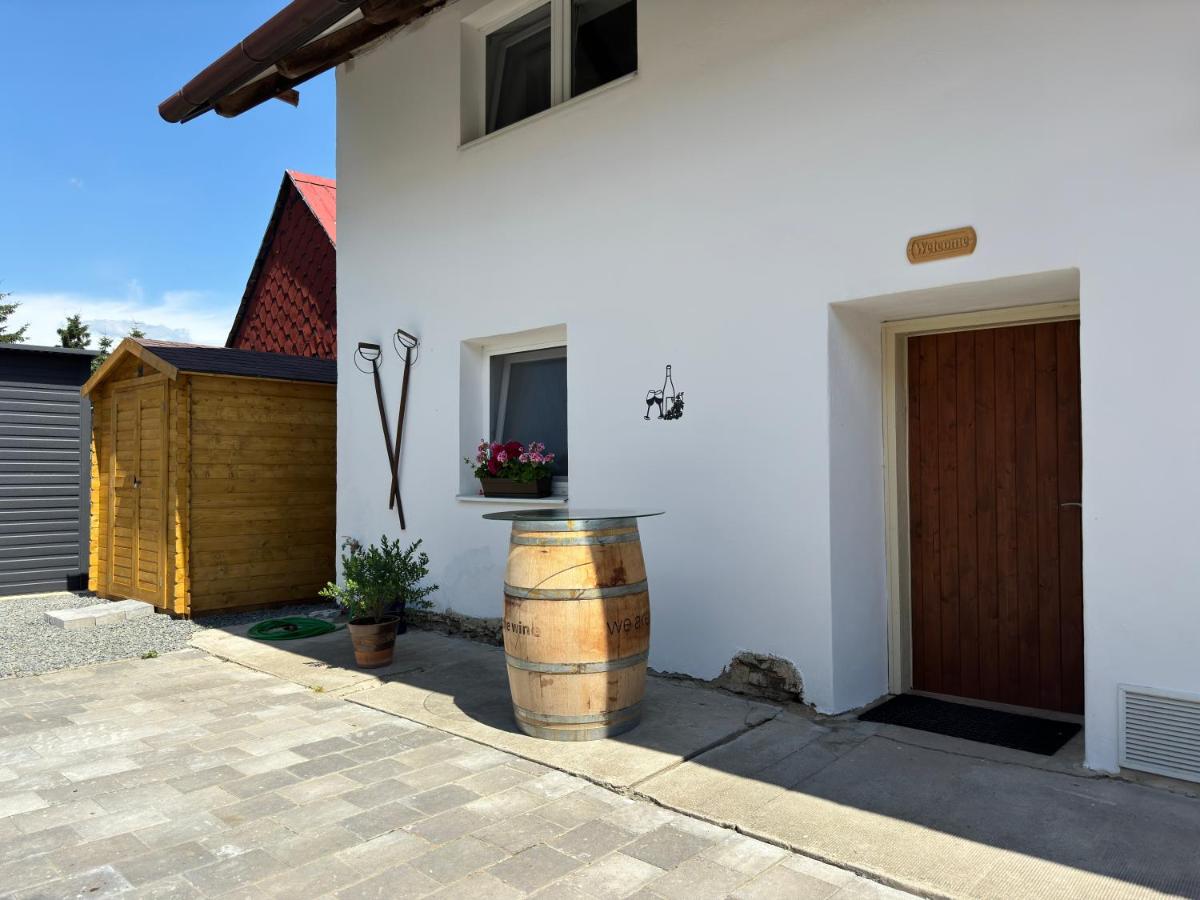 Malý statek Hradečná - Bed and Breakfast