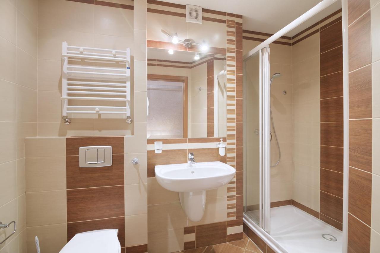 Dreibettzimmer mit Balkon