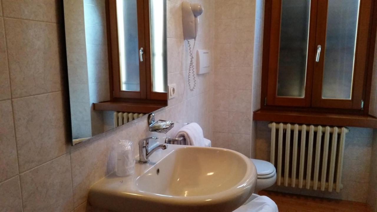 2 Zimmer mit Verbindungstür