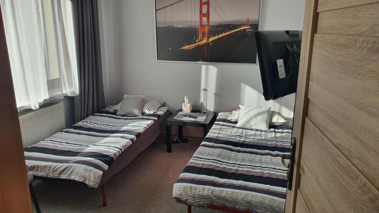 Kleine Tweepersoonskamer met 1 of 2 Bedden