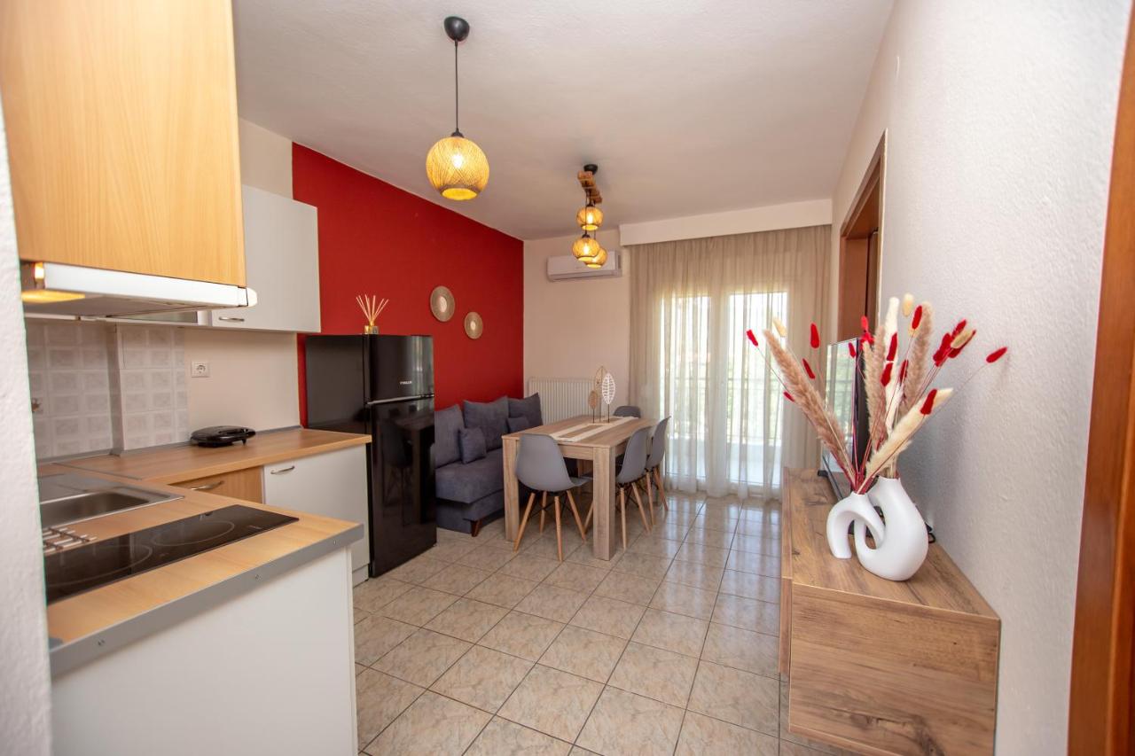 Theros 5 - Ferienwohnung Asproválta