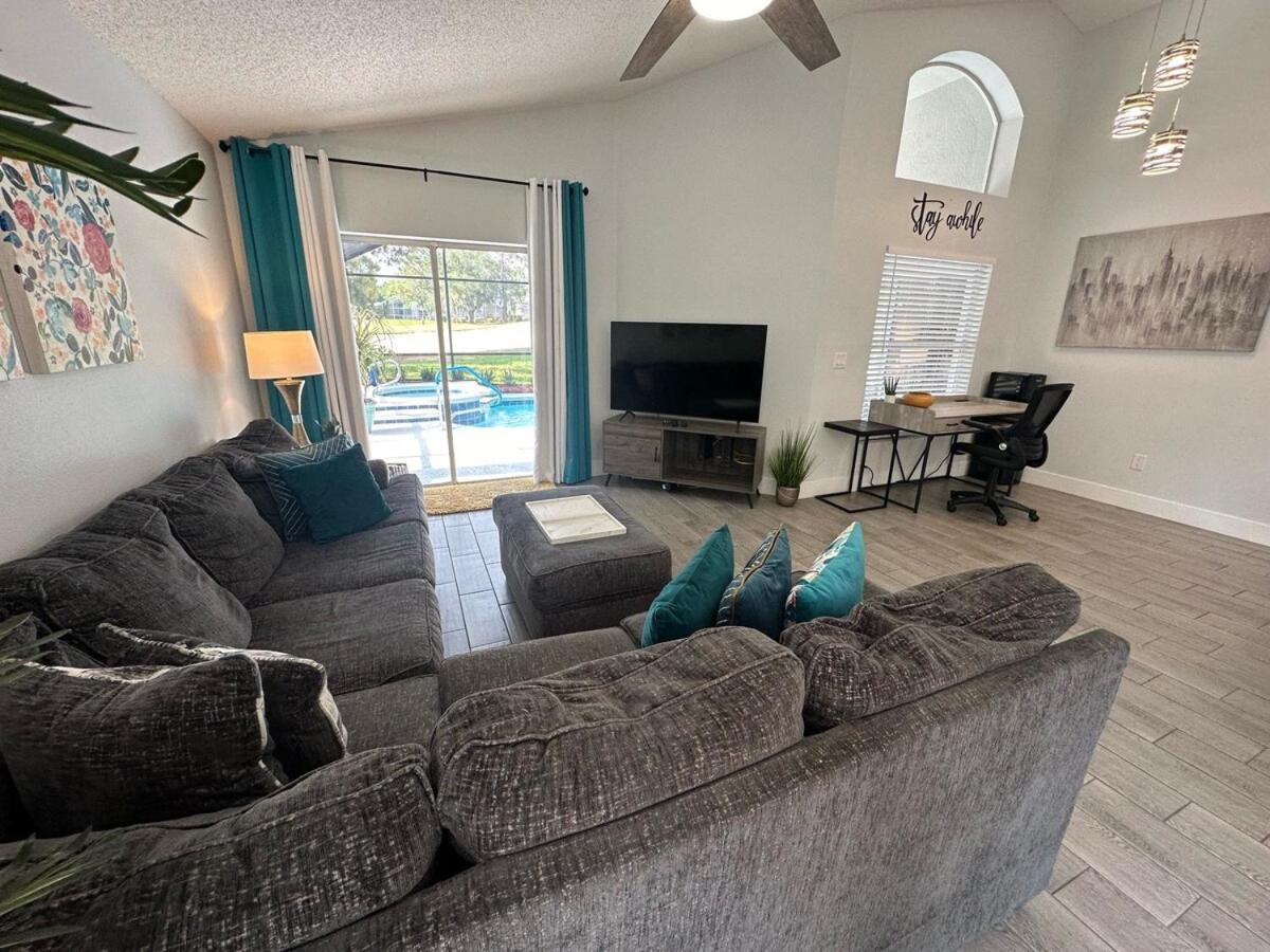 Updated Pool Villa Southern Dunes - B&B Haines City