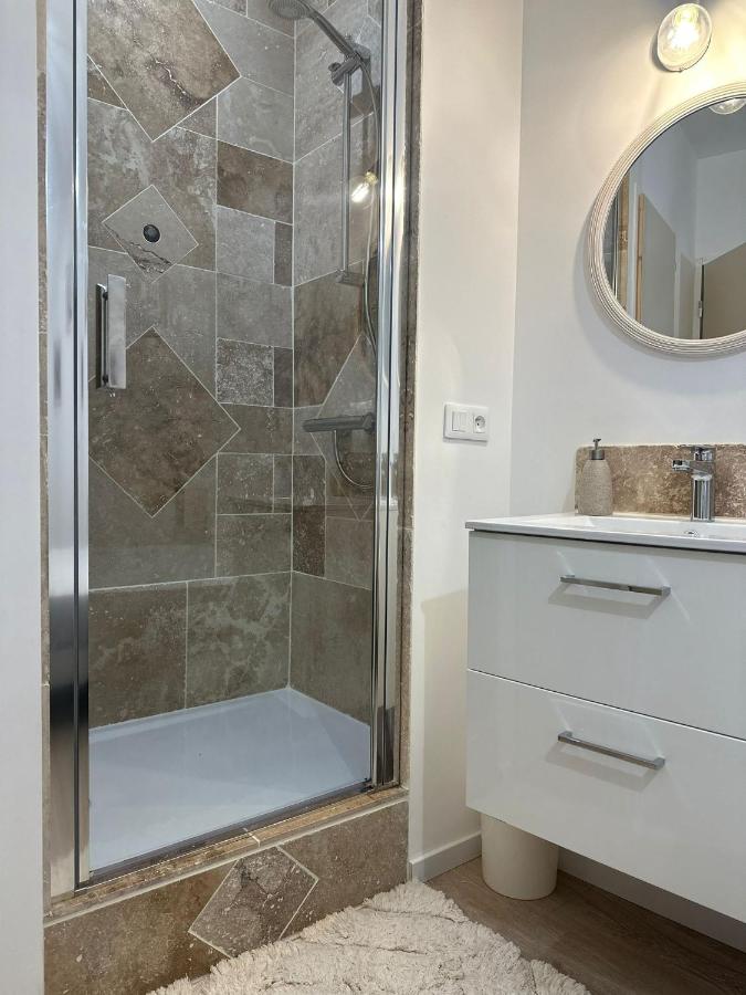 Chambre Double Deluxe avec Douche