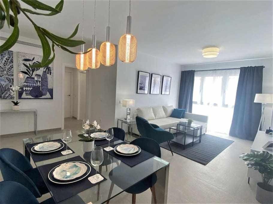 XVI Apartamentos Morales & Arnal - B&B Estepona