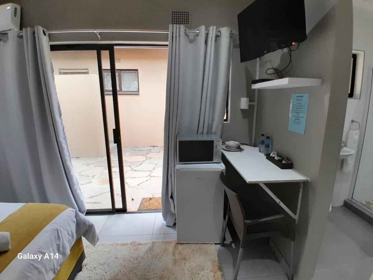 Petite Chambre Double ou Lits Jumeaux