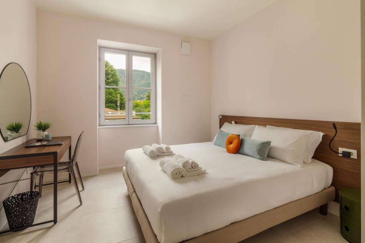 Como City Wall - B&B Como