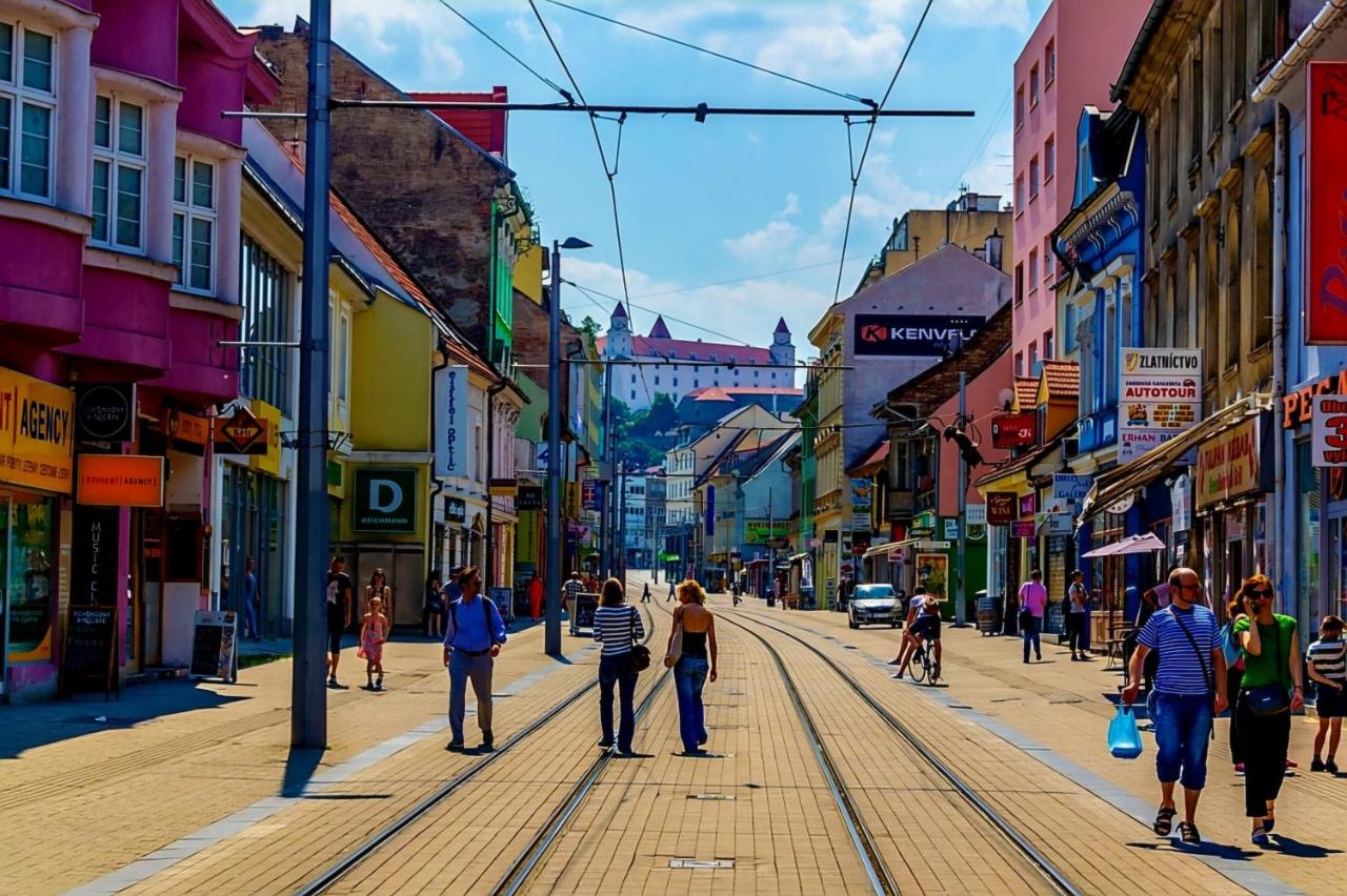 City center apartment in middle of Bratislava - Ferienwohnung