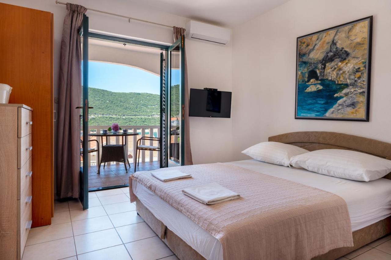 Apartment mit Terrasse