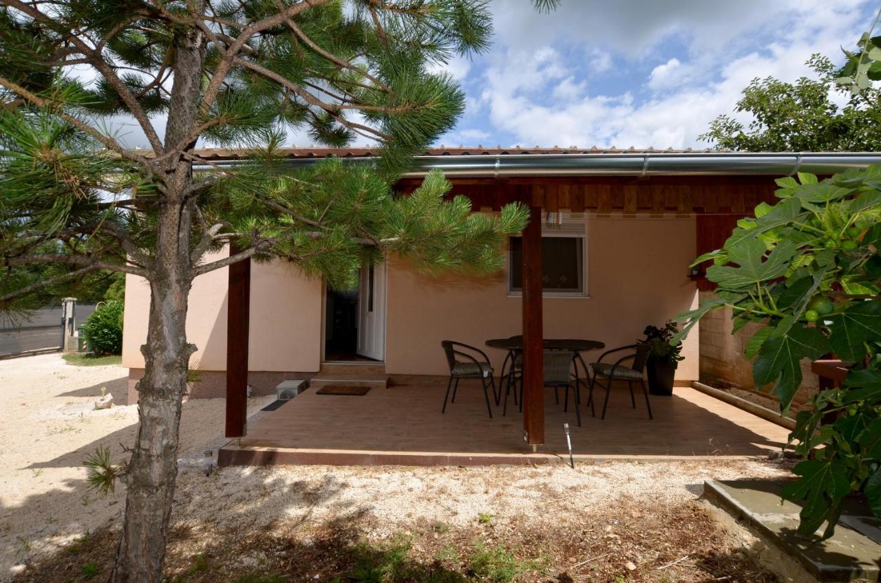 Holiday Home Olivia - Bed and Breakfast