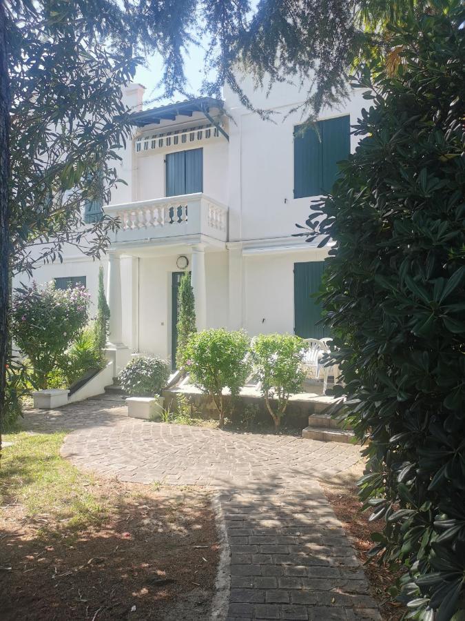 Villa Eche-Pherdea - B&B
