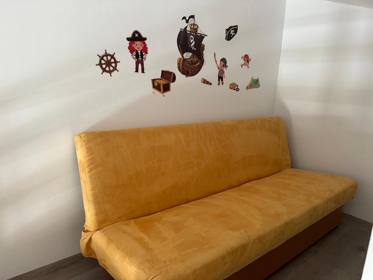 Apartamento de 1 dormitorio con balcón