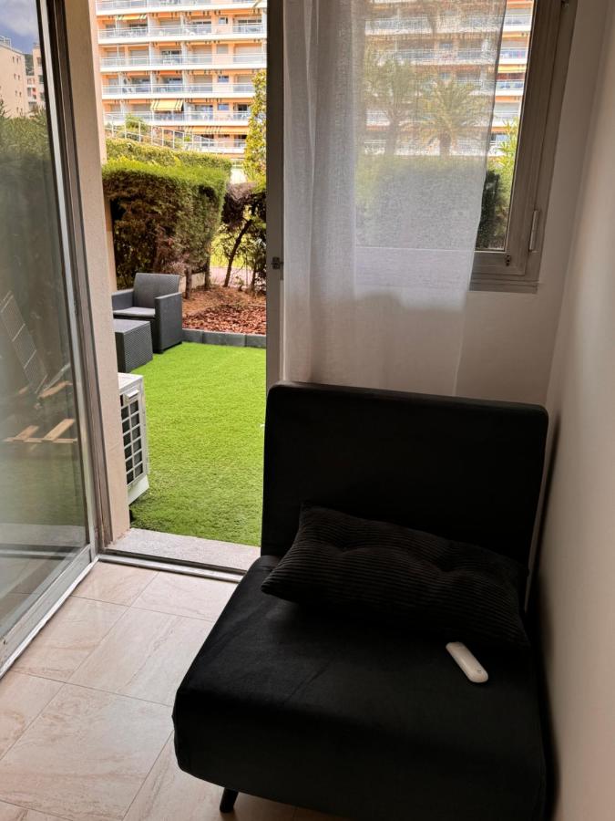 Парк Круазет , Апартаменты 3 комнаты , с террасой и паркингом , - B&B Cannes