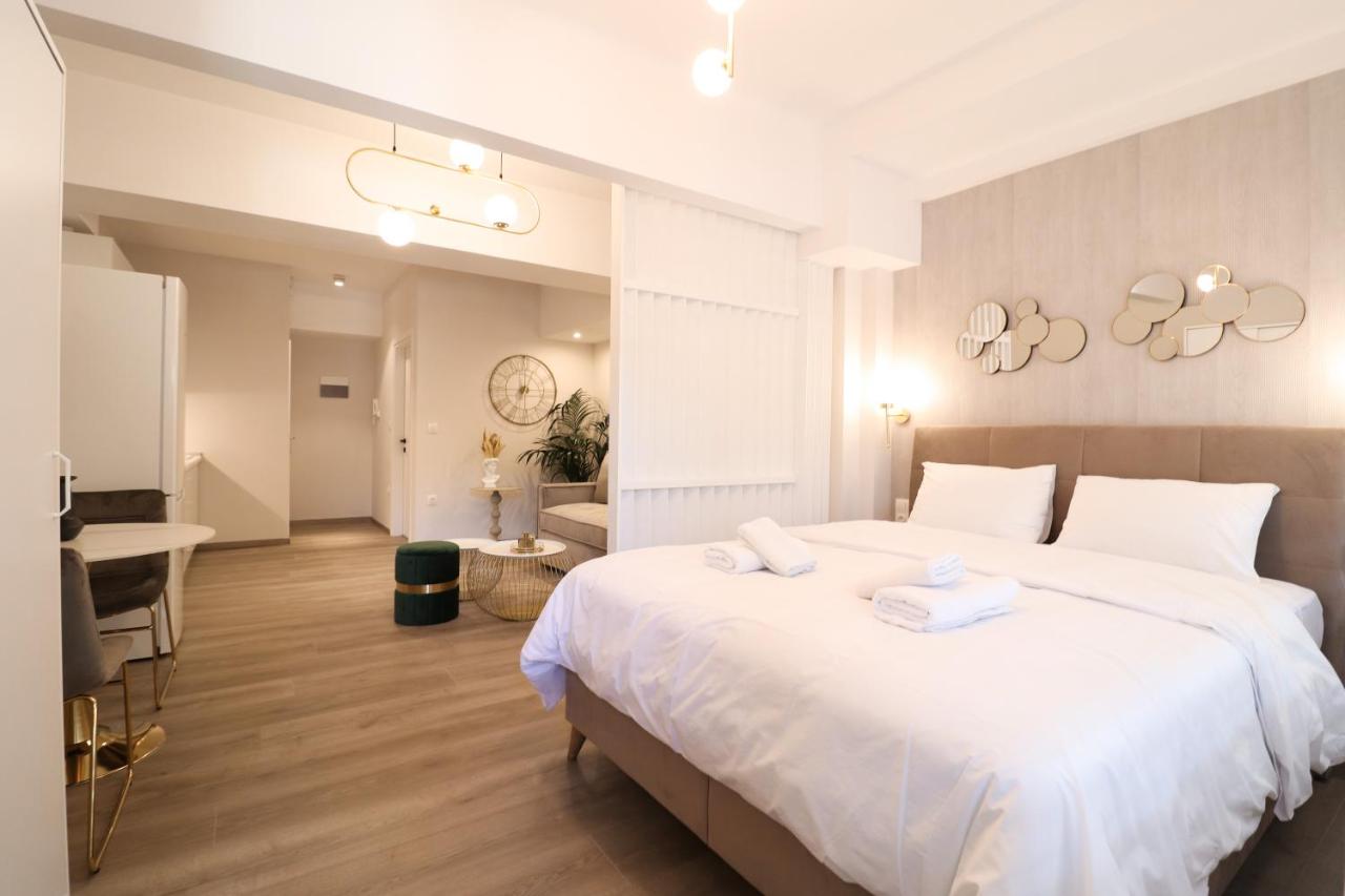 F & B Collection - Central - B&B