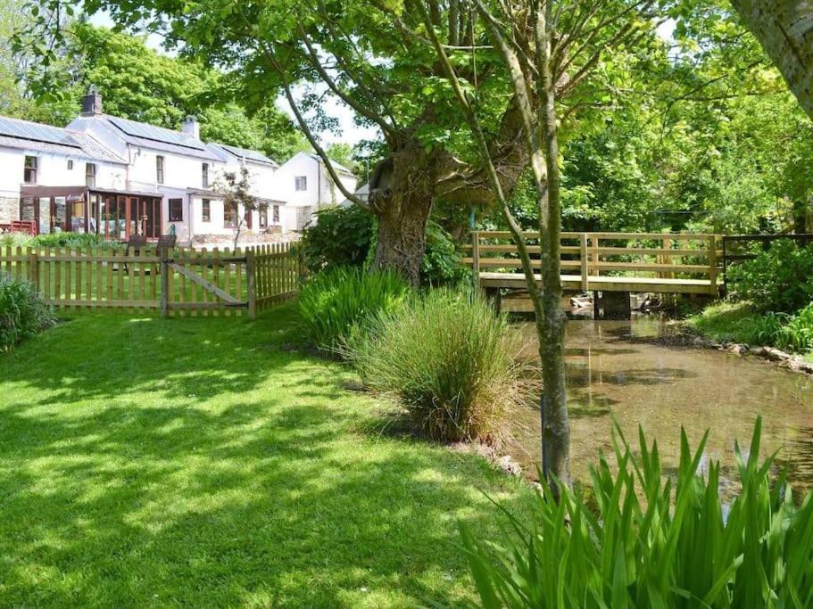 Bannsvale Farmhouse, Mount Hawke, Cornwall, - Ferienwohnung
