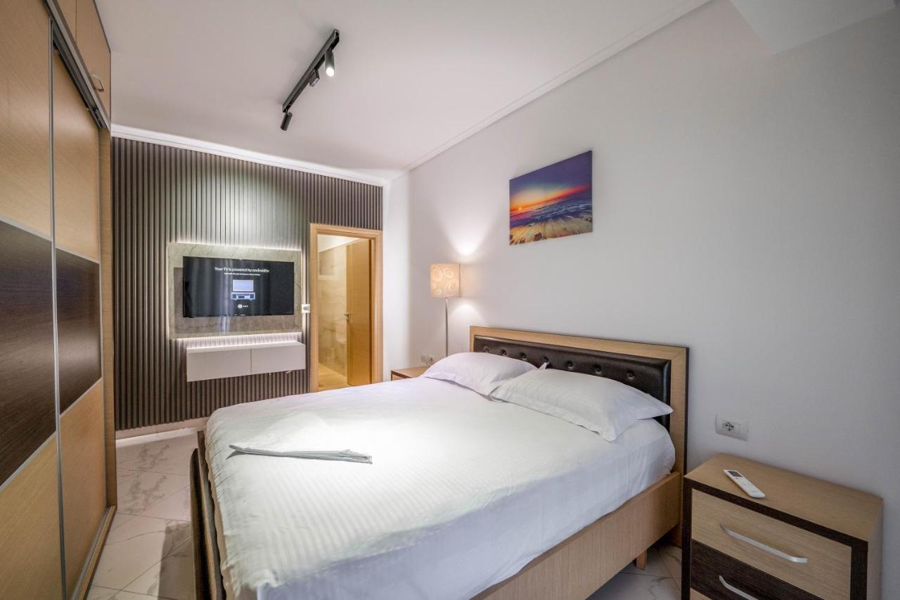 Three-Bedroom Apartment without Jacuzzi