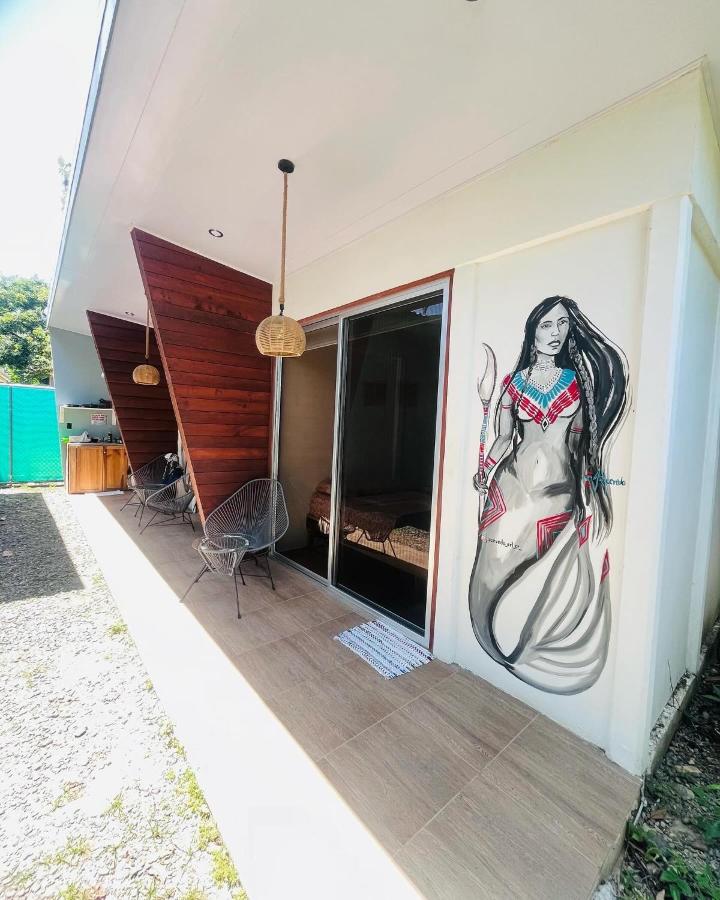 Apartamentos en el Centro de Puerto Viejo - B&B