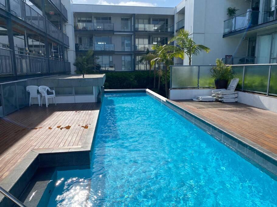 Perfection, Style, 2BR, 2BA, 2 Free Carpark 400m to Eden Park - B&B Auckland
