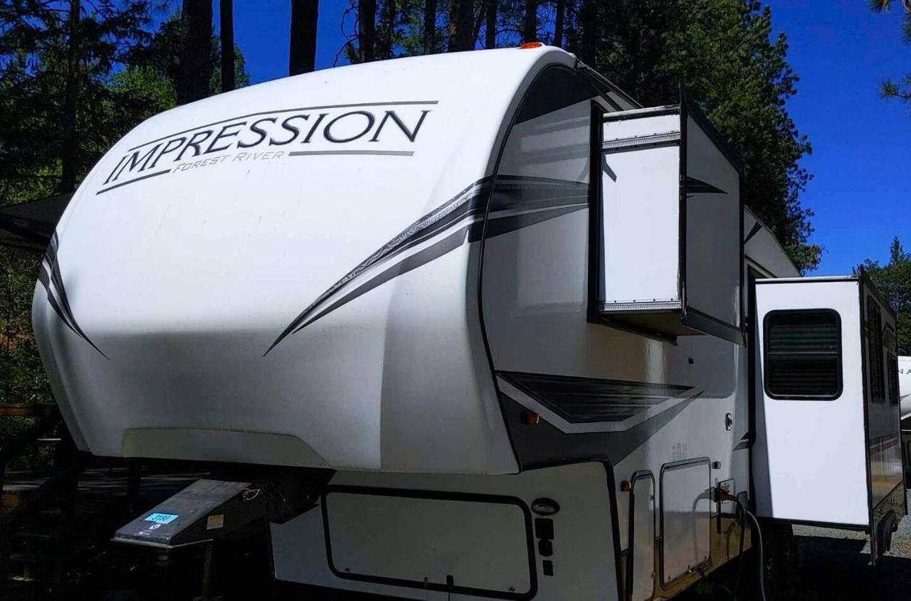 Rv42 With Large Deck On A Creek - B&B