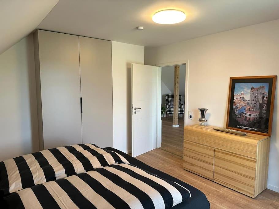 Neuwertige gemütliche Wohnung - Ferienwohnung