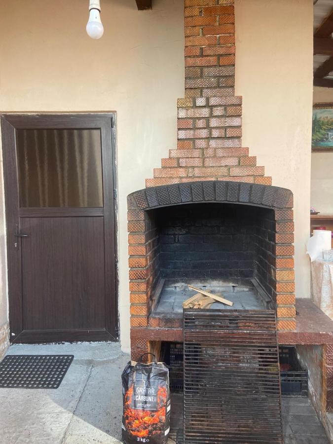 Pensiunea Casa Deny - B&B Novaci