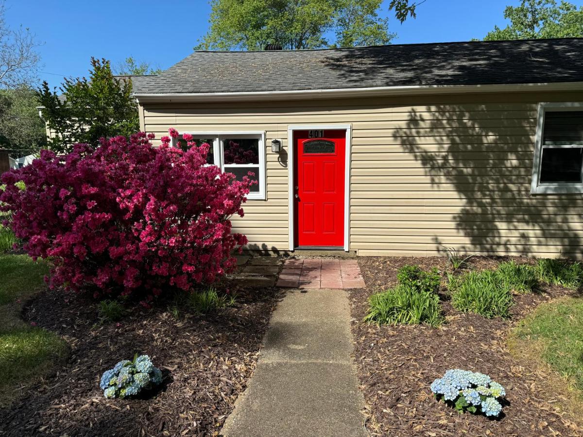 Holly Hill Haven - B&B