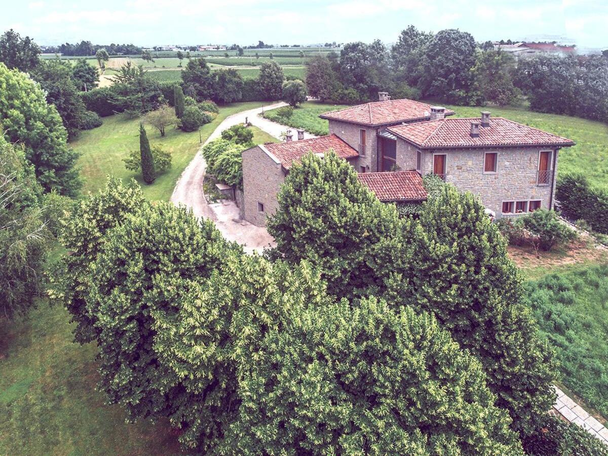 B&B VILLA MELOGRANO PONTOGLIo - B&B