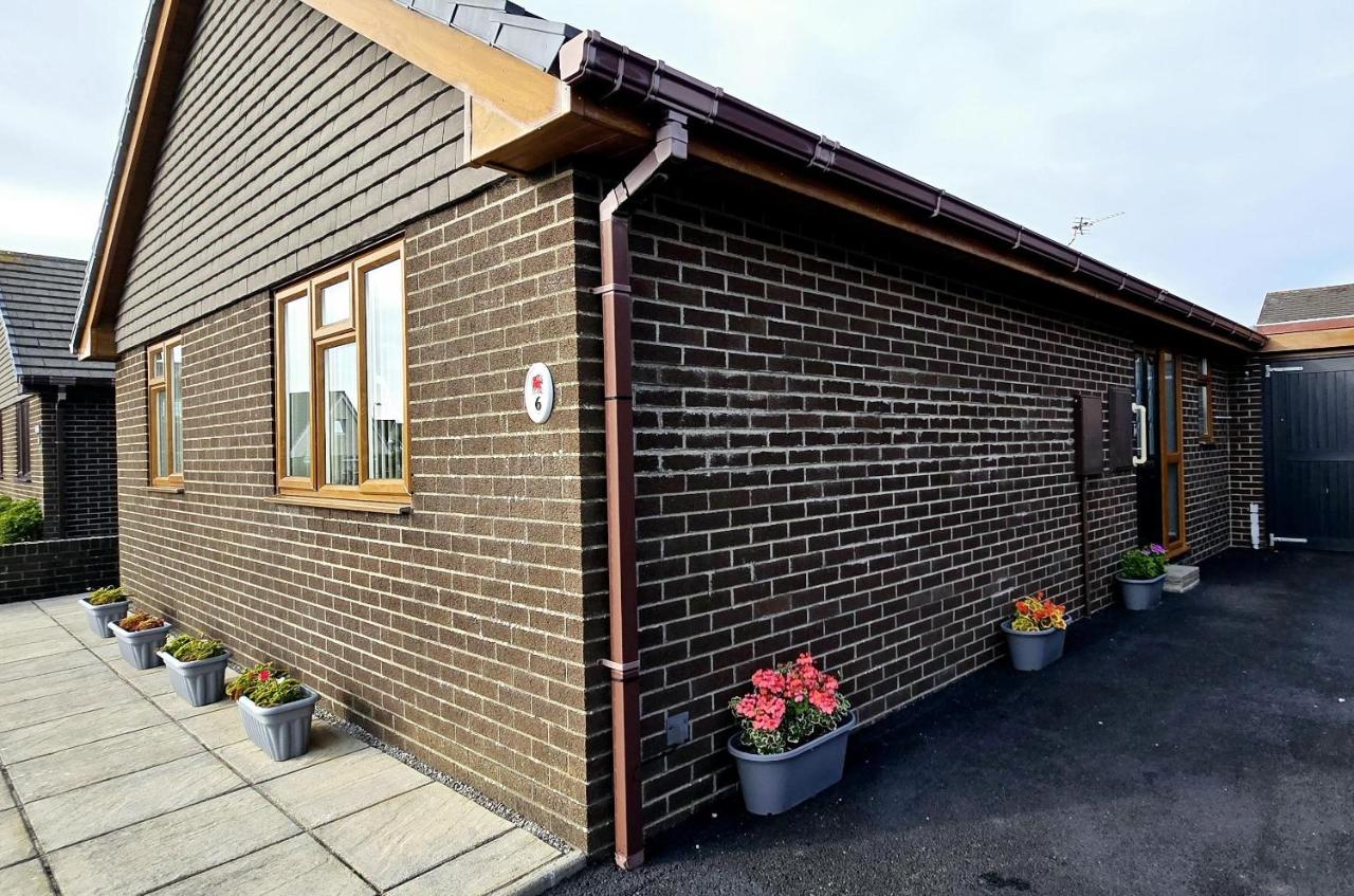 Number 6 in Tywyn - B&B